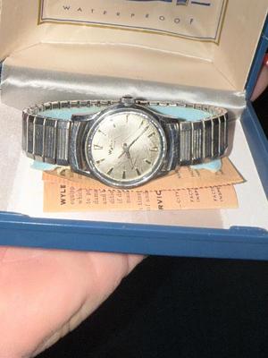 Sale Photo Thumbnail #518: D118-Men’s Watch