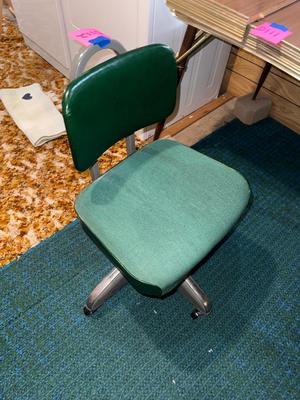 Sale Photo Thumbnail #535: D112-Office Chair