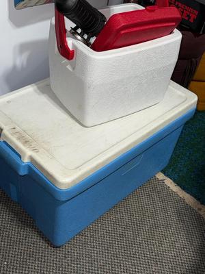 Sale Photo Thumbnail #591: D96-coolers and work light