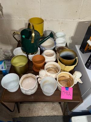 Sale Photo Thumbnail #603: D92-Drop leaf table plus small pots and planters