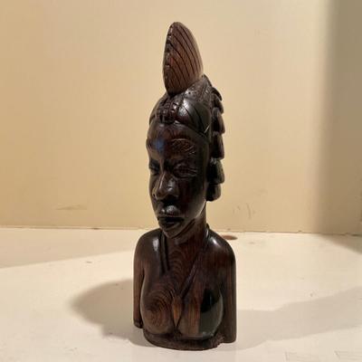L813 Ebony African Carved Heart Woman Head & Torso