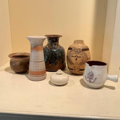 L823 Assortment Of Glazed Pottery