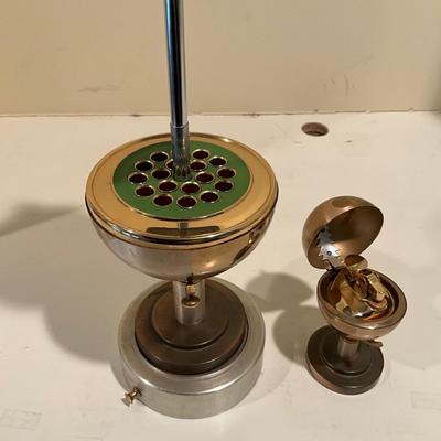 L825 Vintage Brass Globe Cigarette Dispenser & Lighter