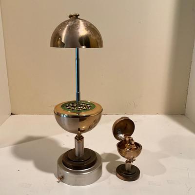 L825 Vintage Brass Globe Cigarette Dispenser & Lighter