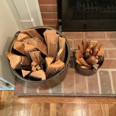 L829 Pair Of Brass Buckets With Kindling