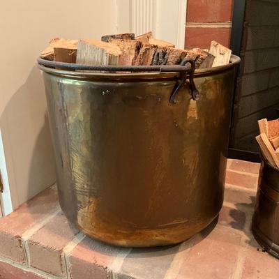 L829 Pair Of Brass Buckets With Kindling