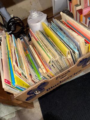 Sale Photo Thumbnail #638: D84-Book Lot