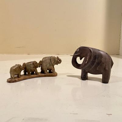 L833 Vintage Small Stone and Wood Carved Elephant Figures Kenya