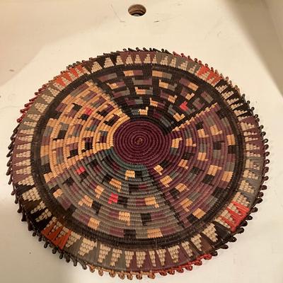 L834 Handmade Artisan Terracotta Bowl & African Woven Raffia Centre Mat