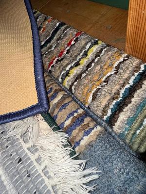 Sale Photo Thumbnail #644: D83-Rugs
