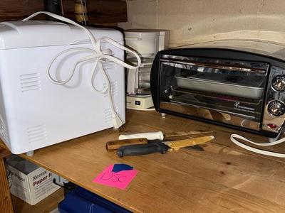 Sale Photo Thumbnail #652: D80-Kitchen Items