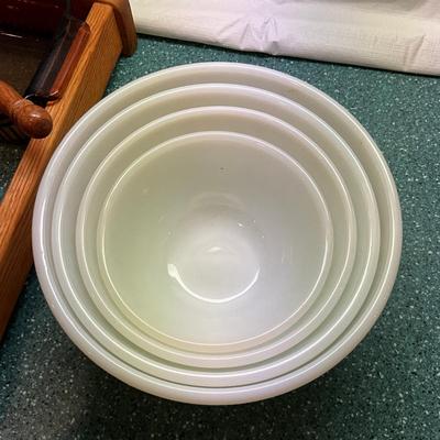 K841 Fire-King Ovenware & Serving Dishes