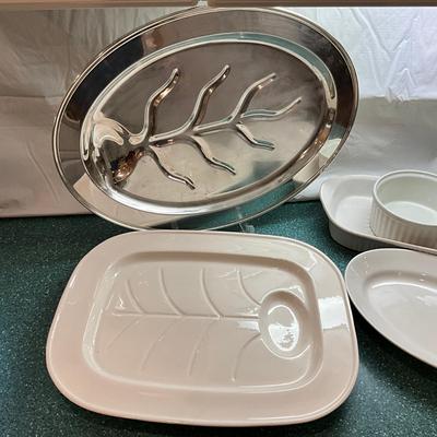 K844 Assortment Of Carving Tray & Corningware