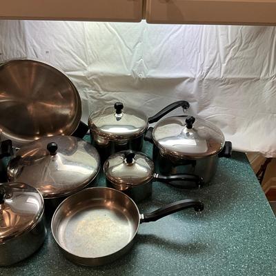 K846 Large 10pc Assortment Of Farberware (A)