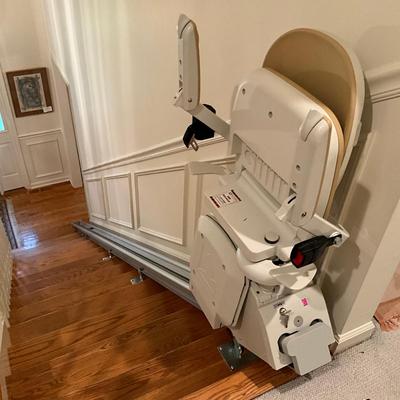 D857 Acorn Superglide 130 T700 Stair Lift