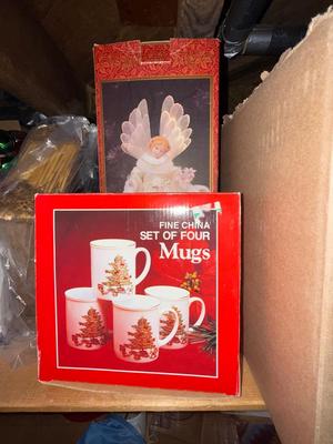 Sale Photo Thumbnail #681: D72-Holiday Lot