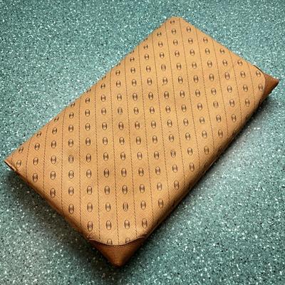 A860 Vintage Gucci Authentic Accesory Collection Clutch Bag
