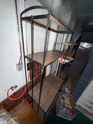 Sale Photo Thumbnail #714: D61-Shelf