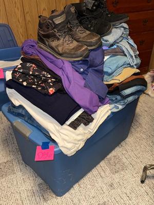 Sale Photo Thumbnail #736: D56-large clothing lot