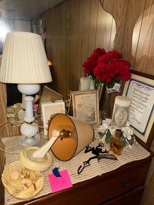 Sale Photo Thumbnail #743: D54-Misc Decor