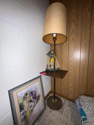 Sale Photo Thumbnail #758: D50-table lamp plus extras