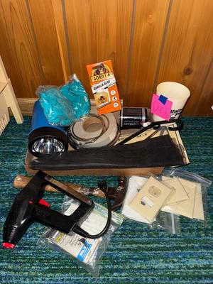 Sale Photo Thumbnail #779: D42-Misc Lot