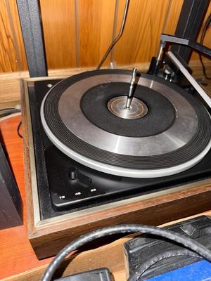 Sale Photo Thumbnail #816: D30-Record Player + extras