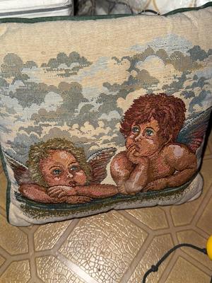 Sale Photo Thumbnail #850: D21-Bedding