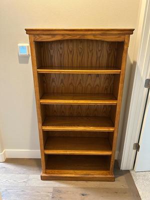 OAK BOOKSHELF