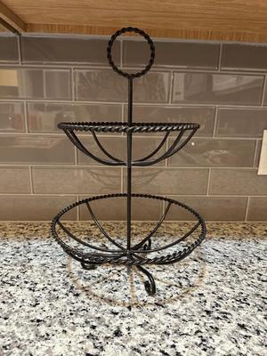 CERAMIC BASKETS AND VEGETABLE BASKET