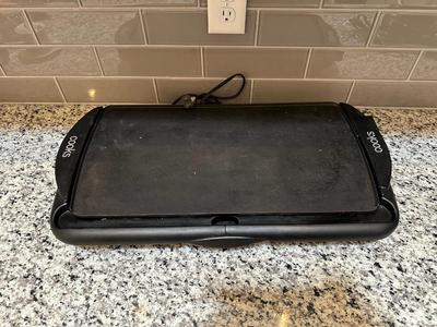 ELECTRIC GRIDDLE, CROCKPOT AND MIXER