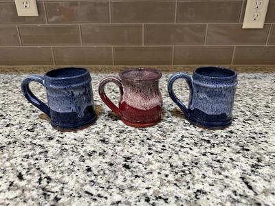 POTTERY SOUVENIR MUGS