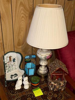 Sale Photo Thumbnail #876: D13-Lamp and decor