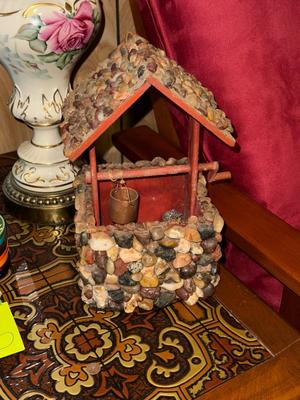 Sale Photo Thumbnail #878: D13-Lamp and decor
