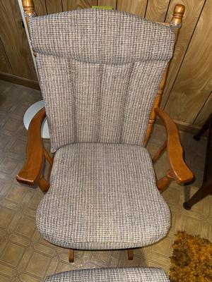 Sale Photo Thumbnail #884: D12-Glider with ottoman