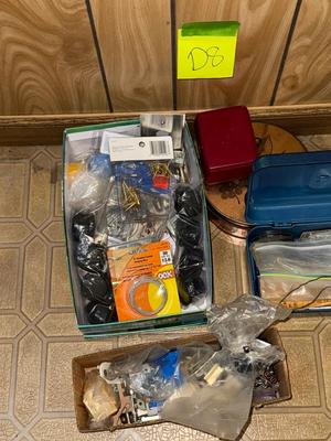 Sale Photo Thumbnail #896: D8-Misc hardware