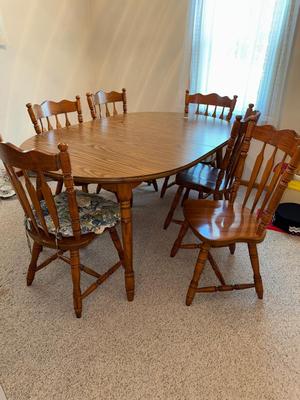 Sale Photo Thumbnail #947: M63-dining room table and chairs