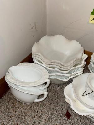 Sale Photo Thumbnail #957: M61-large dish lot