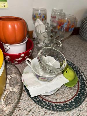 Sale Photo Thumbnail #964: M59-Assorted kitchen items