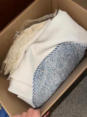Sale Photo Thumbnail #982: M53-Linens
