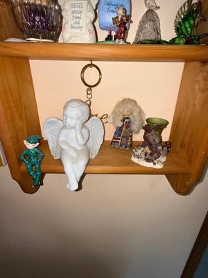 Sale Photo Thumbnail #1013: M43-shelf plus decor