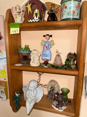 Sale Photo Thumbnail #1011: M43-shelf plus decor