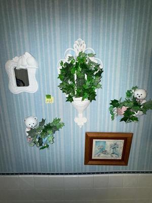 Sale Photo Thumbnail #1056: M27-Bathroom decor