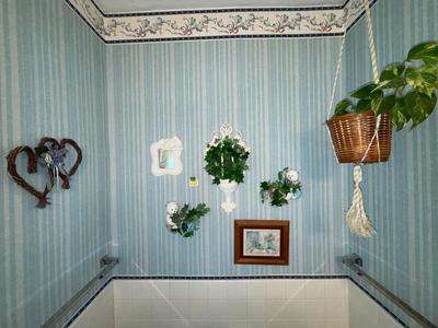 Sale Photo Thumbnail #1055: M27-Bathroom decor