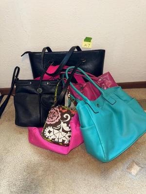 Sale Photo Thumbnail #1133: M7-handbags