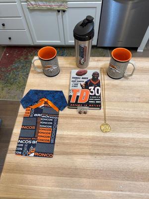 DENVER BRONCOS ITEMS