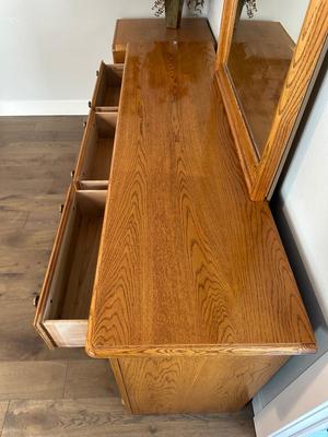 THOMASVILLE 9 DRAWER DRESSER WITH MIRROR