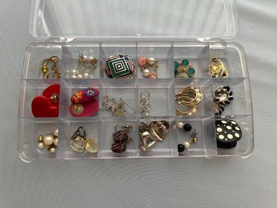 VARIETY OF PIERCED EARRINGS
