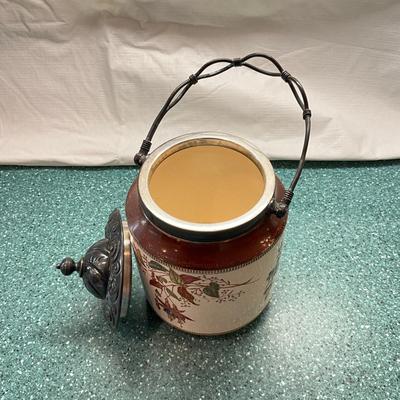 K883 Tea Jar Floral Pattern Silver Plate Lid
