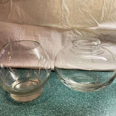 K884 Assortment Of Glass